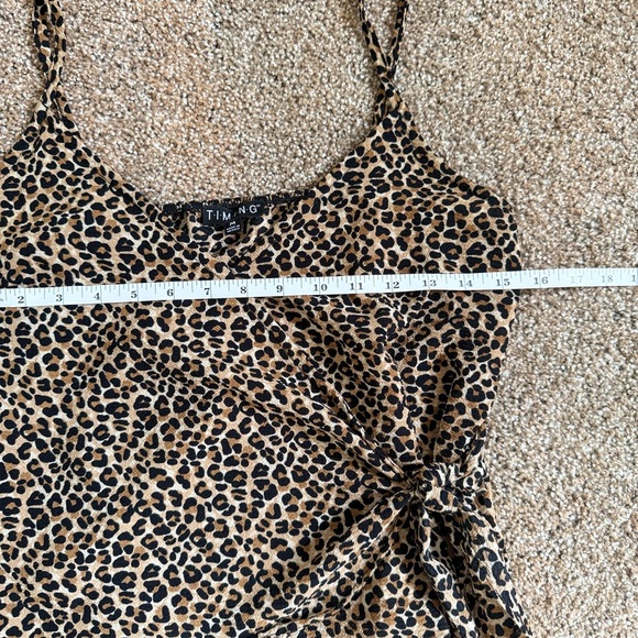 Timing Women’s Leopard Print Camisole Wrap Top Size M - Picture 5 of 6
